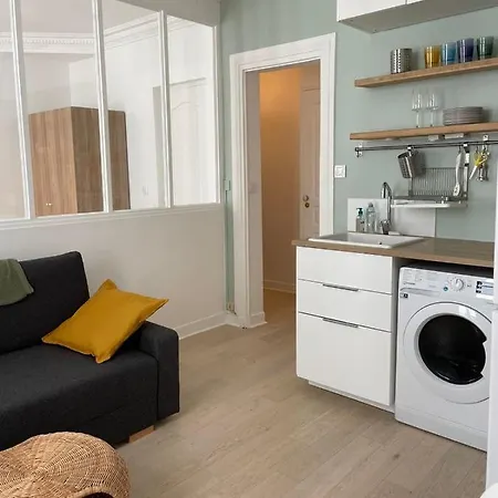 Charming Love Nest Near The Bastille Apartment Paris